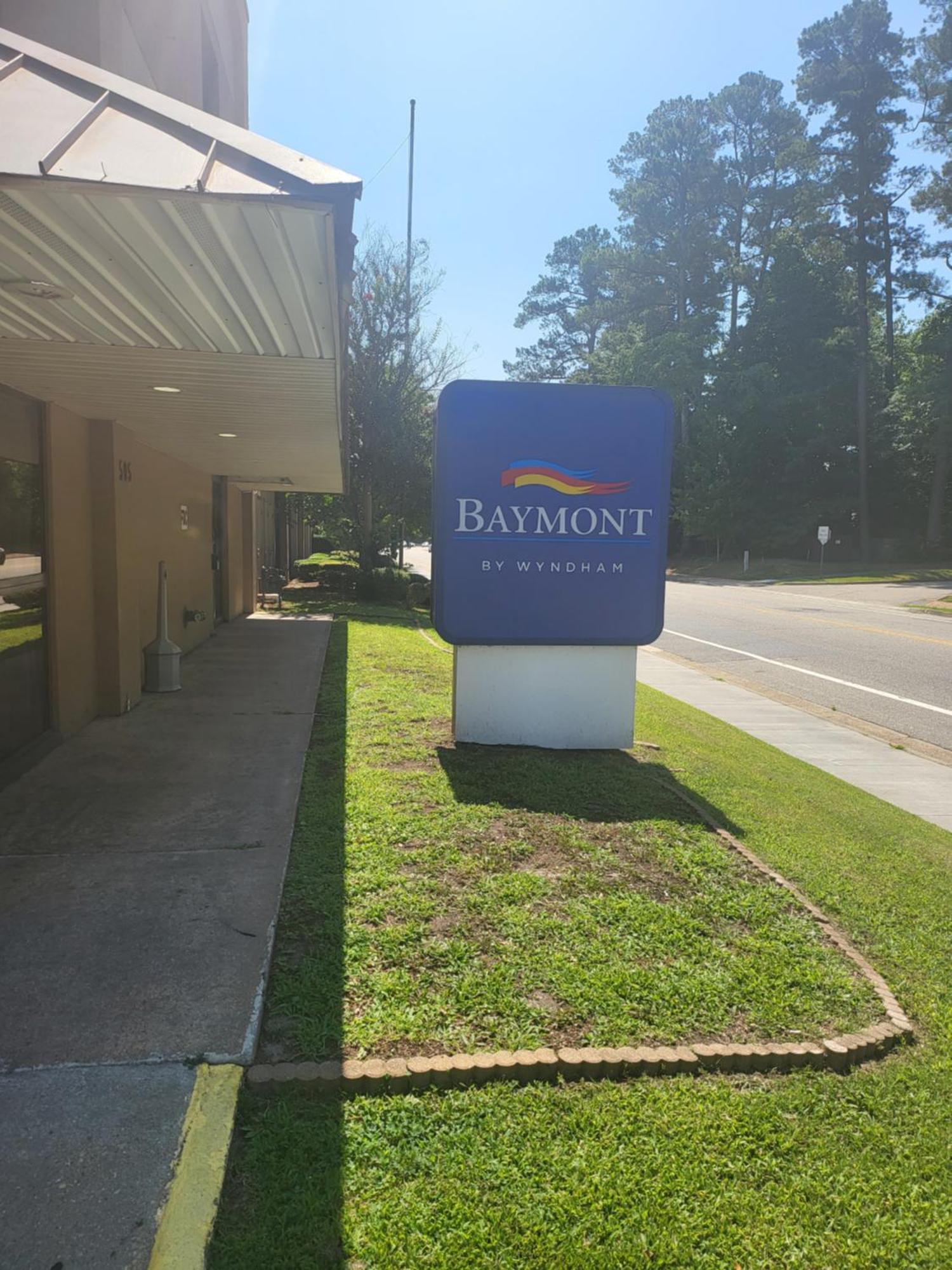 Отель Baymont By Wyndham Вильямсбург Экстерьер фото